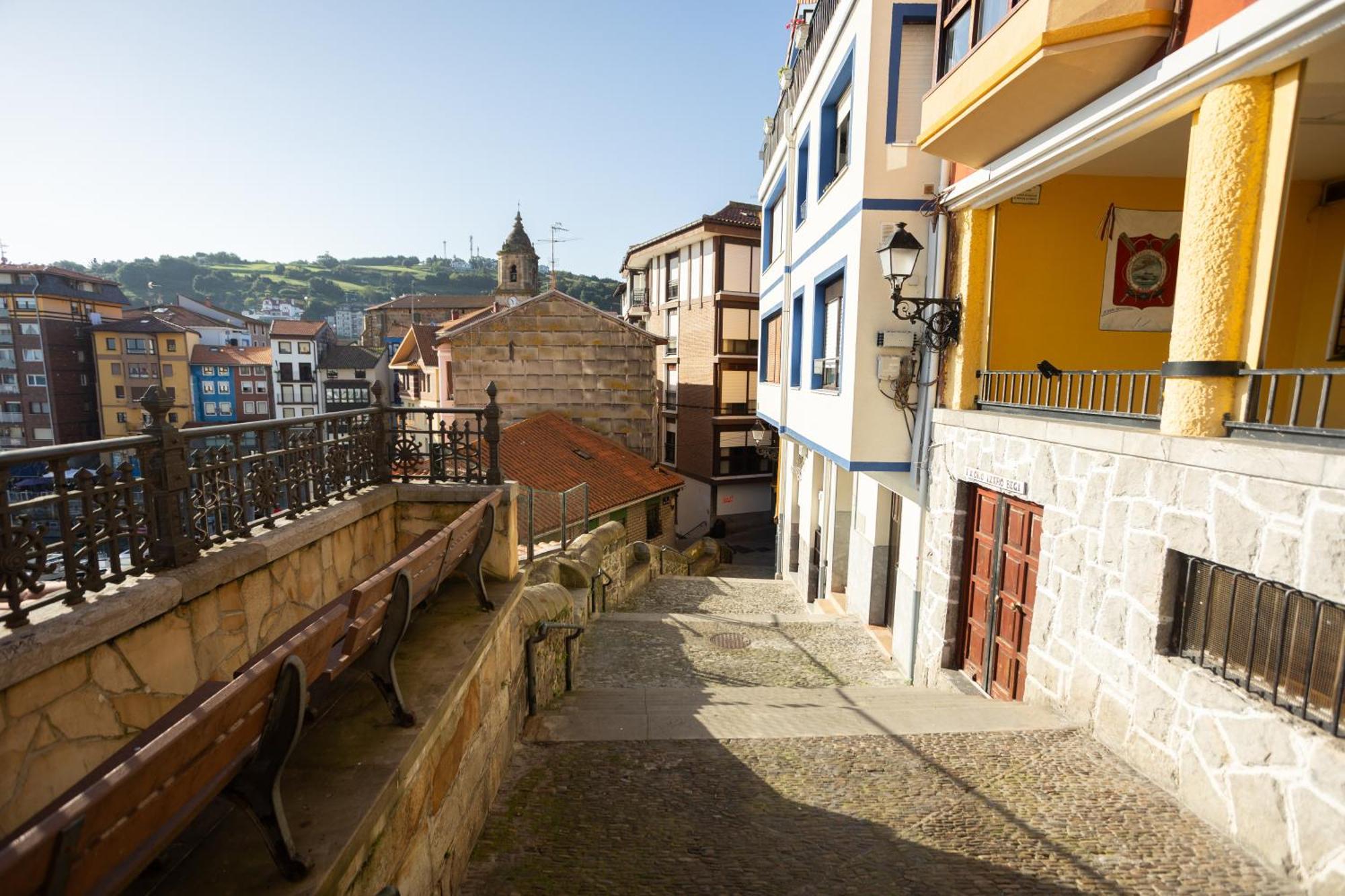 Torrontero Con Vistas Al Mar Bermeo Exterior foto